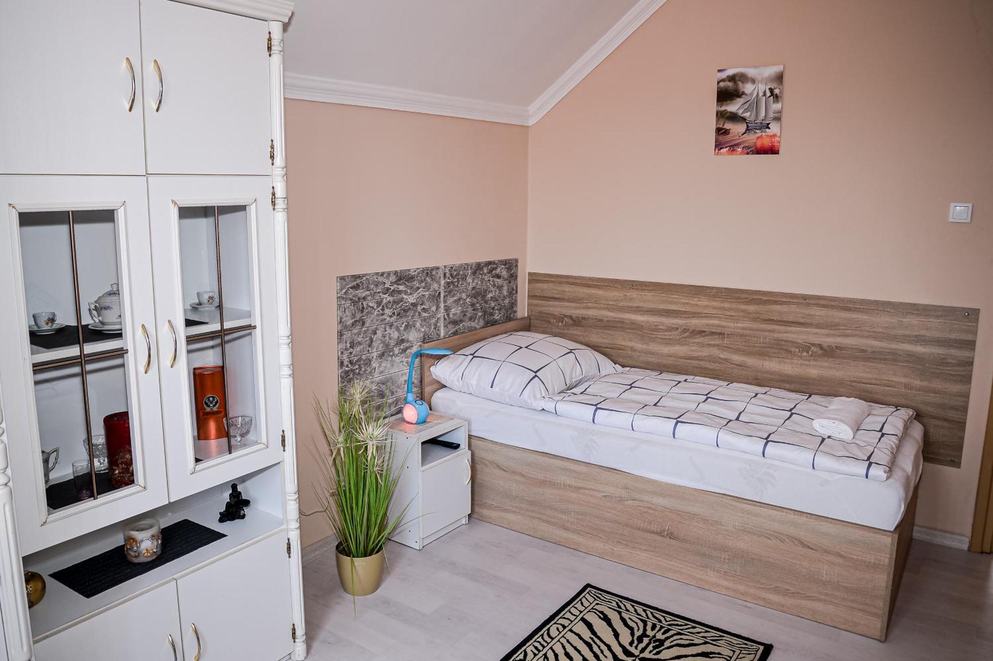 Hajnal Apartman Hajdúszoboszló Kültér fotó